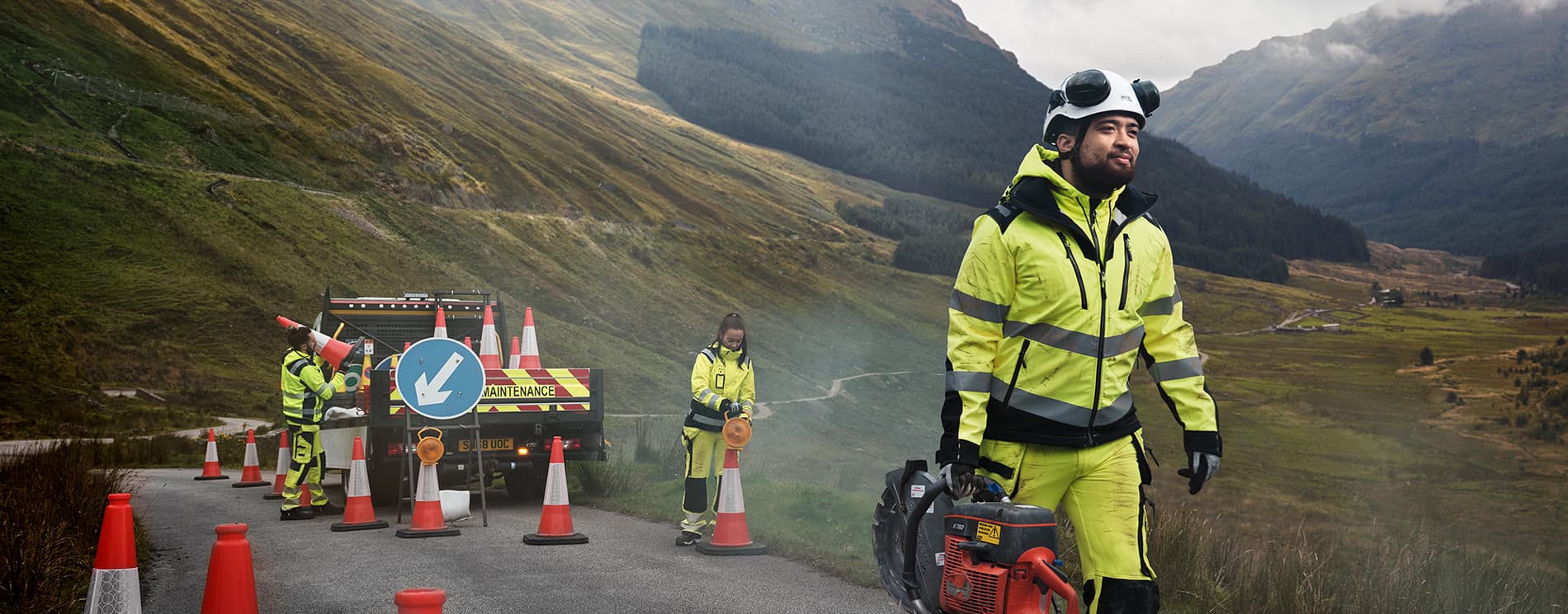 1900x745_highvis_1-jpg